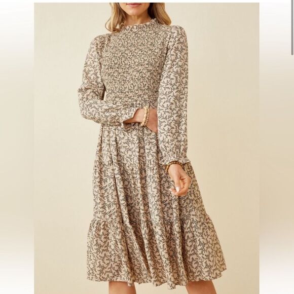 Midi Tier Dress Size Large - Picture 2 of 6